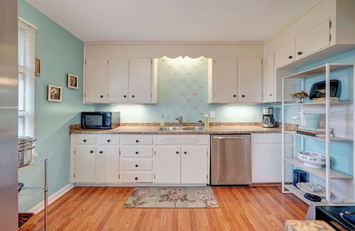 Bellevue House | Cozy Gem Located Between Franklin & Nashville