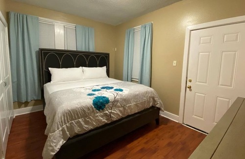 Gentilly Terrace Apartment | Cozy Gentilly Shotgun Home 13 minutes away from French Quarter