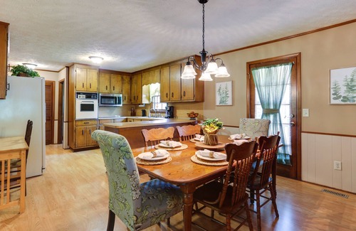 Cartersville House | Cozy Georgia Getaway w/Deck, Grill & Fire Pit!