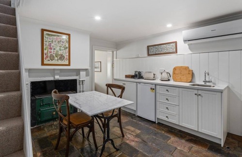 Pontville Cottage | Cozy Georgian Cottages close to Hobart