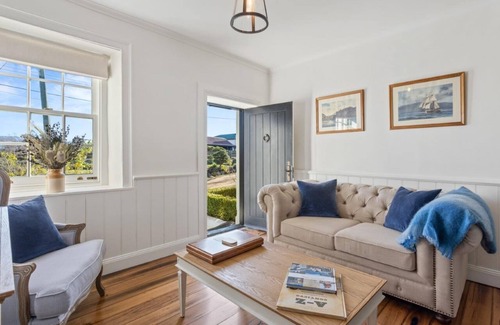 Pontville Cottage | Cozy Georgian Cottages close to Hobart