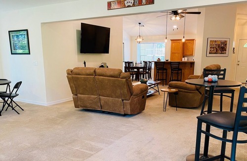 Hot Springs Village House | Cozy getaway on Ponce de Leon golf course.