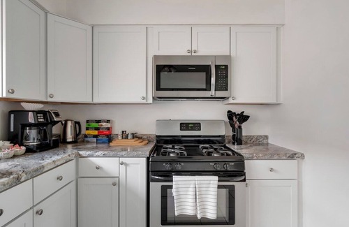 Westmont Apartment | Cozy Getaway - 2 Parking Spaces, Sleeps 4!
