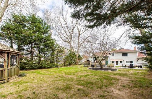 Lower Township House | Cozy getaway - 5 min drive to beach