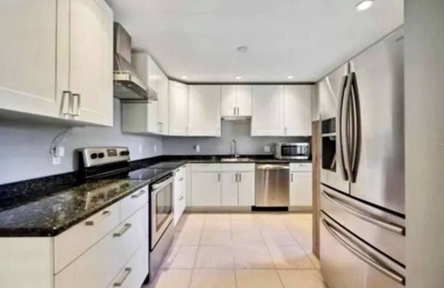 Sarasota House | Cozy Getaway. Escape To Paradise