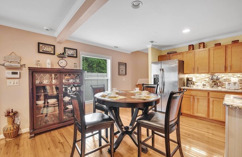 Waxhaw House | Cozy Getaway, Grill, Spacious by Zen Living
