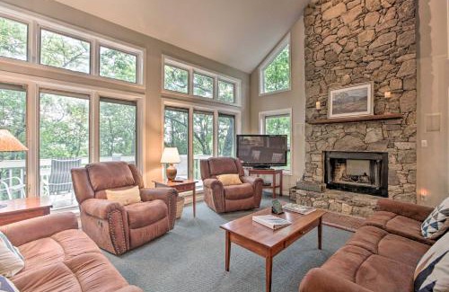 Chestnut Springs House | Cozy Getaway in Wintergreen Resort Deck and Hot Tub