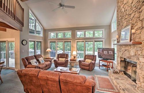 Chestnut Springs House | Cozy Getaway in Wintergreen Resort Deck and Hot Tub