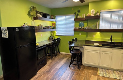 Sioux Falls House | Cozy getaway next to downtown Sioux Falls. Full kitchen & everything.
