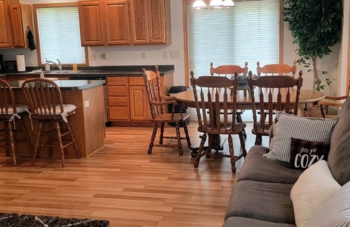Starbuck House | Cozy Getaway on Lake Minnewaska