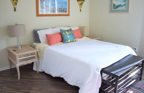 Midway Apartment | Cozy getaway or Quiet WFH space! Entire 1BR near Downtown Escondido