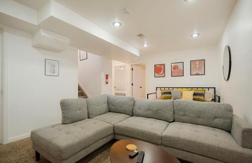 Northglenn House | Cozy Getaway Retreat - 4BR - Northglenn