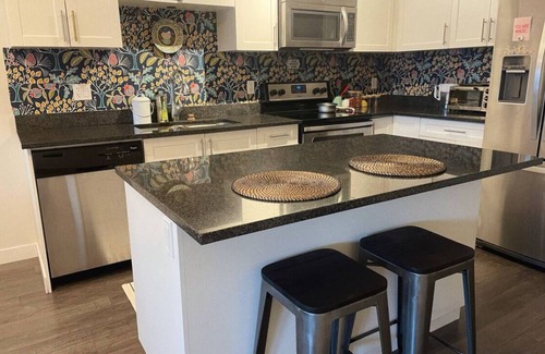 Maple Ridge Apartment | Cozy GFloor Apartment in Downtown Maple Ridge