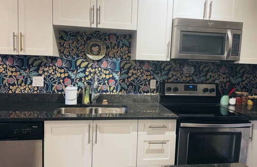 Maple Ridge Apartment | Cozy GFloor Apartment in Downtown Maple Ridge