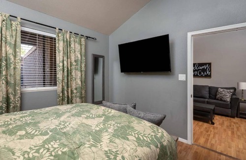 Gilbert House | Cozy Gilbert Condo Walking Distance to Downtown !