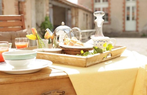 Talmont-Saint-Hilaire Cottage | Cozy Gîte with Terrace, Bikes & WiFi - Near Thalassotherapy & Balneotherapy Destinations
