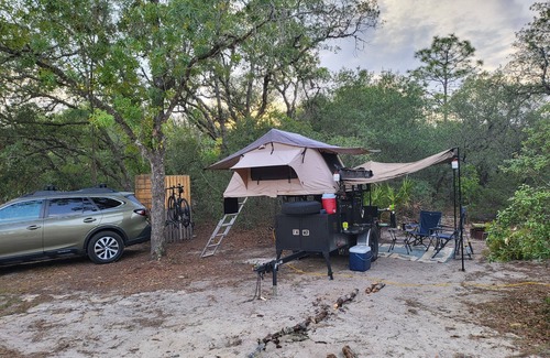 Citrus Springs RV Rental | Cozy Glampsite Under The Stars