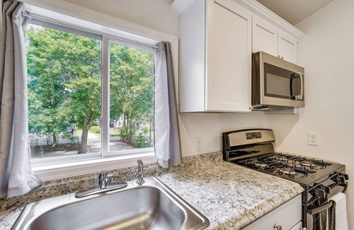 Glens Falls House | Cozy Glens Falls Getaway < 1 Mi to Downtown