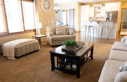 Gretna House | Cozy Golf Retreat Sleeps 12 Pool Ping Pong Pool Table and More