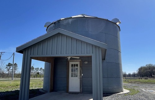 Gregory Apartment | Cozy Grain Bin Room Retreat on a Working Mini Farm