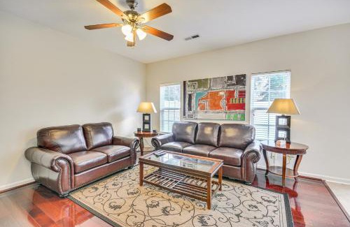 Greensboro House | Cozy Greensboro Townhome with Community Pool and Grill