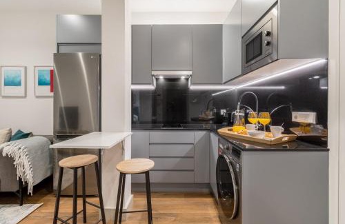 Chamberi Apartment | Cozy Ground-Floor Apartment for 2 in Chamberí Perfect Spot Quevedo IV