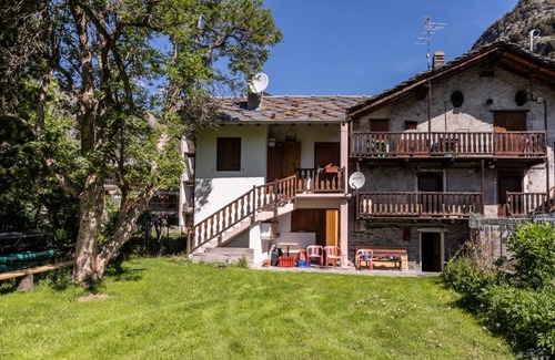 Vollon House | Cozy ground floor house in quiet location Pets allowed