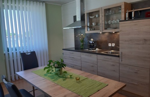 Uehlingen-Birkendorf Apartment | Cozy guest accommodation for vacationers and commuters