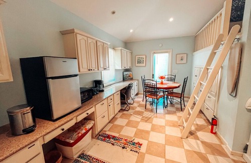 Kirkwood Apartment | Cozy Guest House Apartment