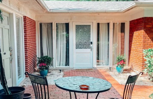 Kirkwood Apartment | Cozy Guest House Apartment
