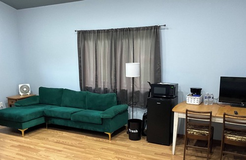 Penfield House | Cozy guest house in elk county, close to elk viewing center and state game lands