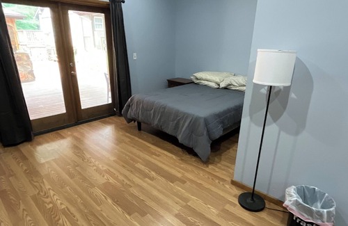 Penfield House | Cozy guest house in elk county, close to elk viewing center and state game lands