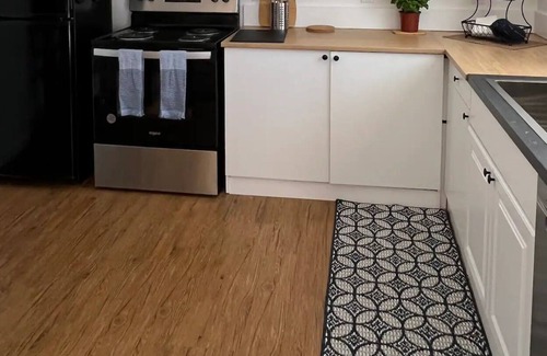Felida House | Cozy Guest House in the Heart of Felida- AC,WiFi-close to restaurants, parks.