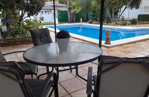 Hinojos House | Cozy guest house with swimming pool