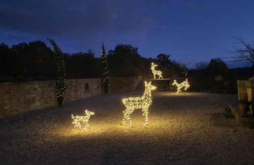 Serignac House | Cozy guest house with jacuzzi and swimming pool