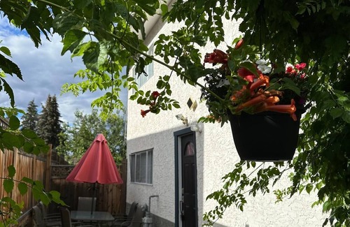 Southwest Mission House | Cozy Guest Suite Kelowna