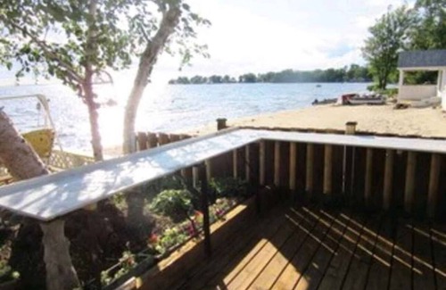North Bay House | Cozy Guest Suite – Private Entry, Shared Bath, Lake Access
