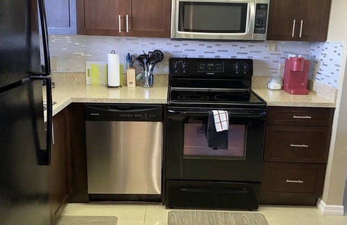 Hudson Apartment | Cozy Gulf Island Resort Condo #603 in Hudson