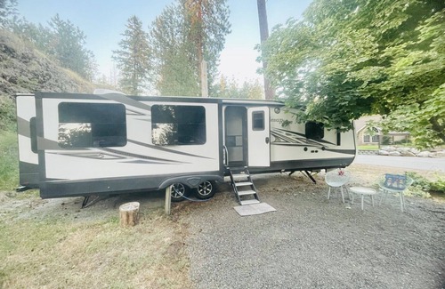 Coeur d'Alene House | Cozy Harbor Island RV getaway in beautiful Coeur d'Alene.