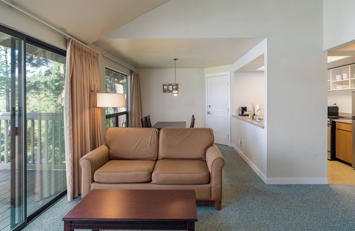 Rosario Hotel | Cozy Harborside Stay | Secluded Orcas Island Getaway- Harborside 2340