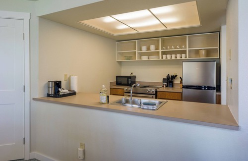 Rosario Hotel | Cozy Harborside Stay | Secluded Orcas Island Getaway- Harborside 2340