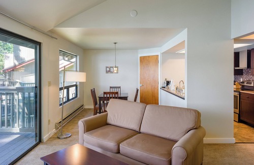 Rosario Hotel | Cozy Harborside Stay | Secluded Orcas Island Getaway- Harborside 2360