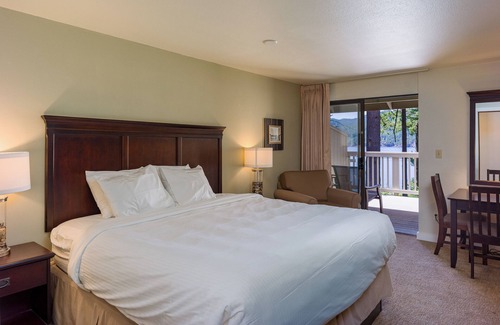 Rosario Hotel | Cozy Harborside Stay | Secluded Orcas Island Getaway- Harborside 2360