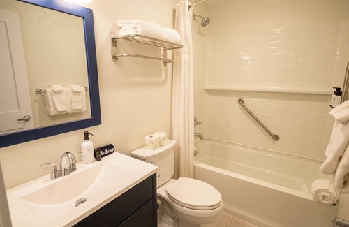 Rosario Hotel | Cozy Harborside Stay | Secluded Orcas Island Getaway- Harborside 2460