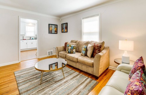 Harper Woods House | Cozy Harper Woods Home ~ 12 Mi to Downtown!