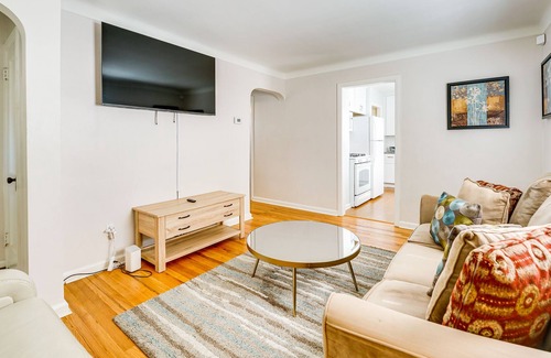 Harper Woods House | Cozy Harper Woods Home ~ 12 Mi to Downtown!