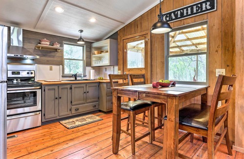 Frisco Cottage | Cozy Hatteras Island Abode ~ 1 Mi to Frisco Beach!