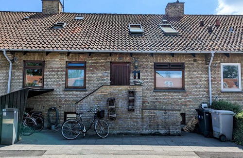 Kastrup House | Cozy Haven - bright small rooms, near the airport, easy Public Tr@nsport