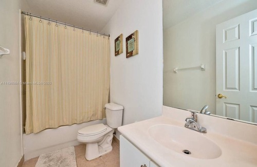 Miramar Bed & Breakfast | Cozy haven in prestigious Silver Fall near Hard Rock Stadium Casino & Hollywood