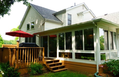 South Bend House | Cozy haven near ND - 4 Bedroom Getaway!